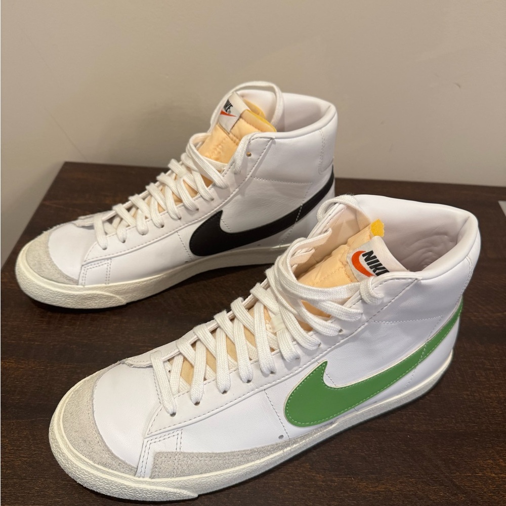 Nike Men's Blazer Mid '77 Vintage